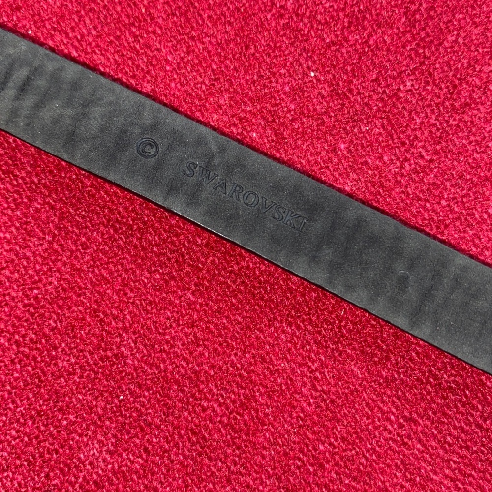 Black Swarovski Crystal leather strap bracelet. Sparkle into summer - Picture 3 of 6